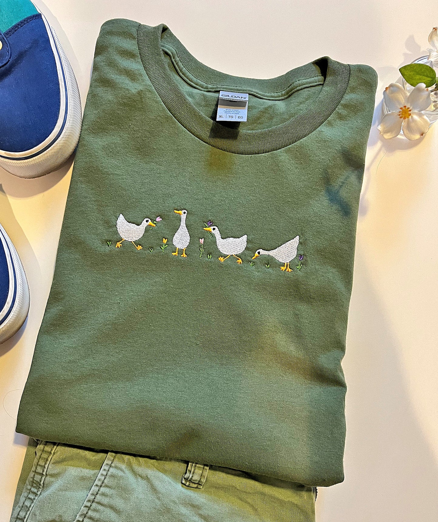 Geese And Flowers Embroidered Crewneck T-Shirt