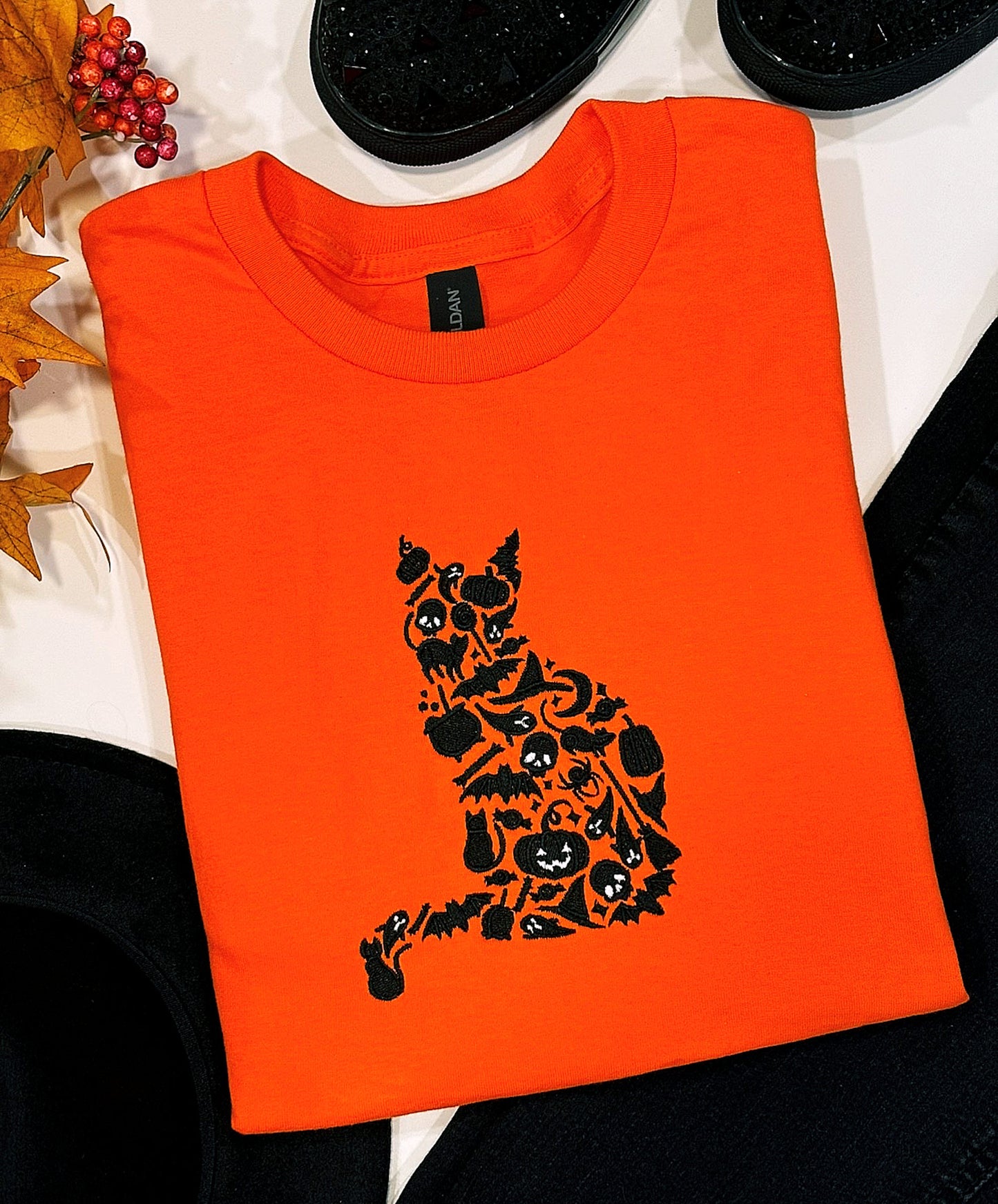 Halloween Cat Embroidered Crewneck T-shirt