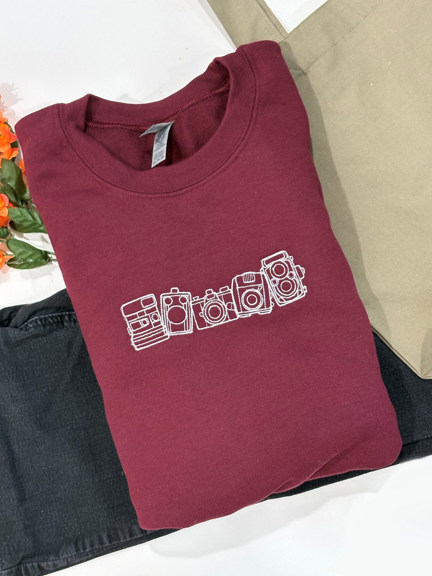 Vintage Cameras Embroidered Sweatshirt , Size Is 2XL In Maroon